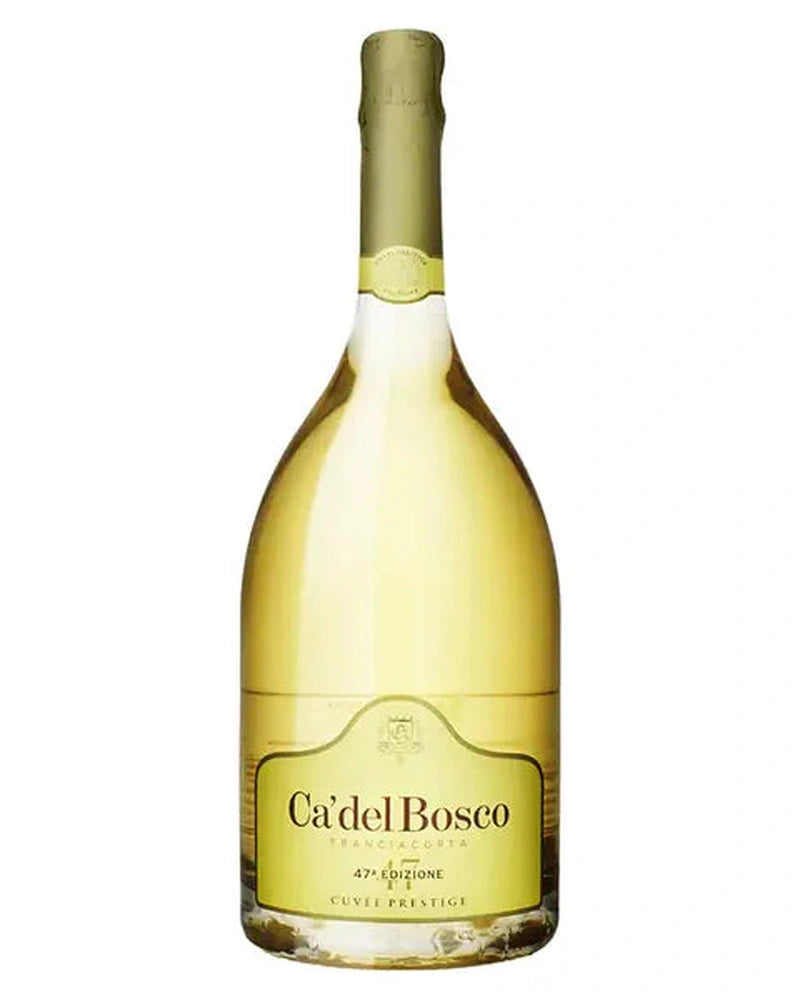 Flasche Ca'del Bosco Franciacorta Extra Brut Edizione 48 Schaumwein, elegante Weinflasche mit goldener Beschriftung