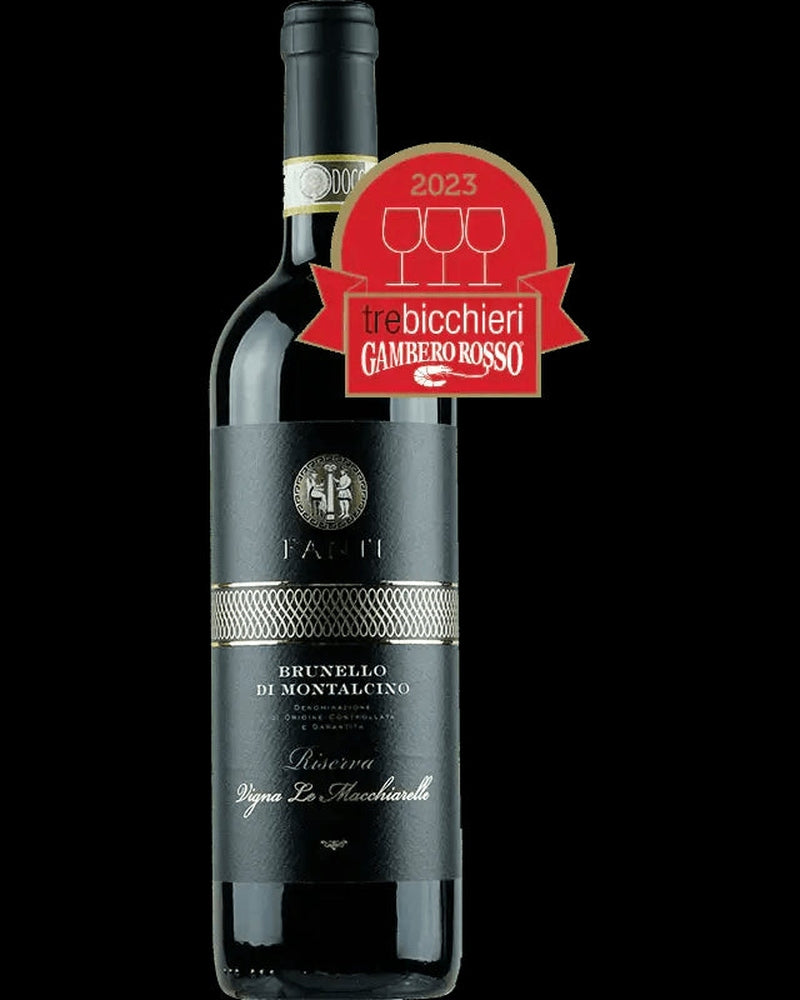 Fanti Brunello di Montalcino DOCG Riserva Vigna Macchiarelle 2016 Rotwein in Flasche, dunkle Farbe, Weinberg im Hintergrund