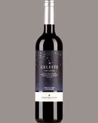 Pompejanischer Rotwein Celeste Crianza 2022 von Pago del Cielo, dunkle Rotweinflasche mit eleganter Etikettgestaltung